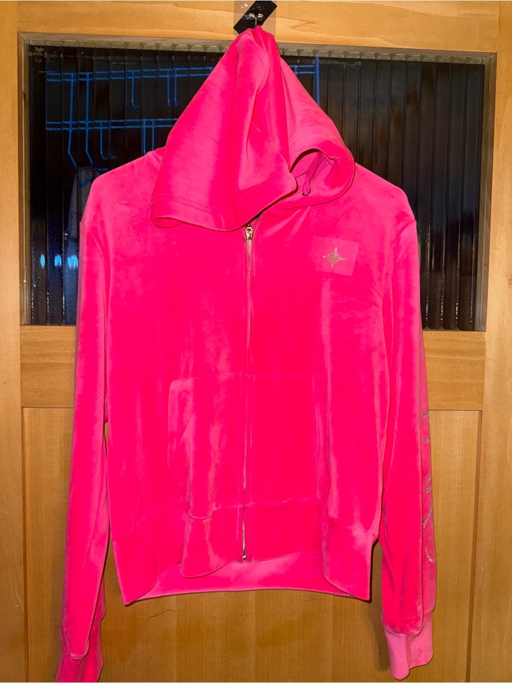 Paris Hilton Hoodie Women’s Pink Velour Full Zip Size Small Y2K Bling Sleeve
